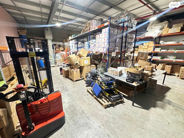 מחסנים, מרכז עינב, מודיעין מכבים רעות