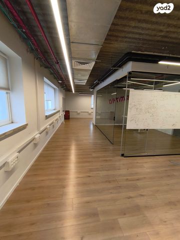 משרדים, יפו, מקור ברוך, ירושלים