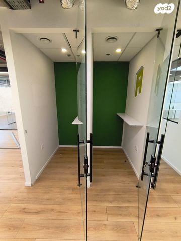 משרדים, יפו, מקור ברוך, ירושלים