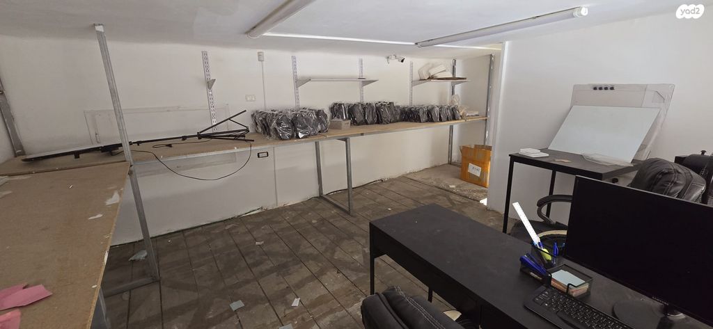 חנויות/ שטח מסחרי, כפר גלעדי 22, פלורנטין, תל אביב יפו