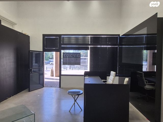 חנויות/ שטח מסחרי, שאר העיר, הוד השרון