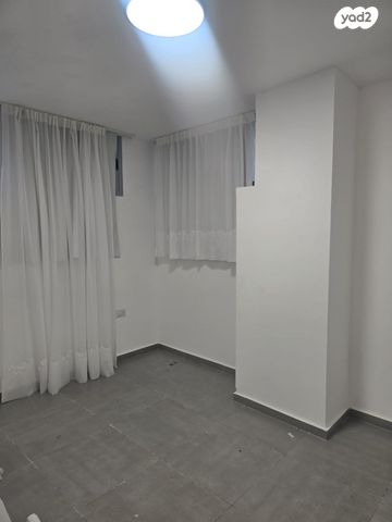 מרתף, שדרות בן גוריון 63, הצפון הישן - צפון, תל אביב יפו