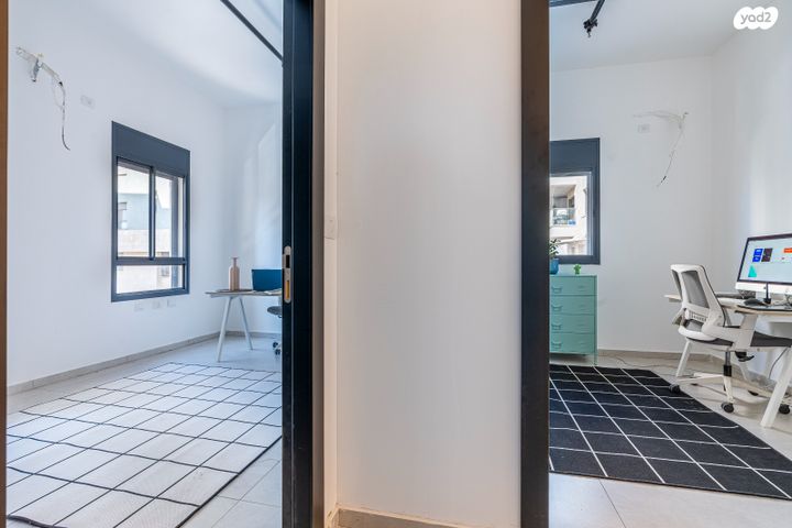 משרדים, פרדס חנה כרכור