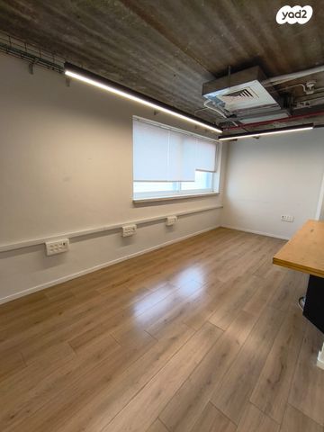 משרדים, יפו, מקור ברוך, ירושלים