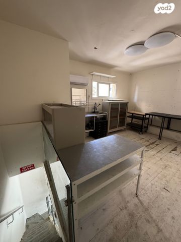 חנויות/ שטח מסחרי, בן יהודה 211, הצפון הישן - צפון, תל אביב יפו