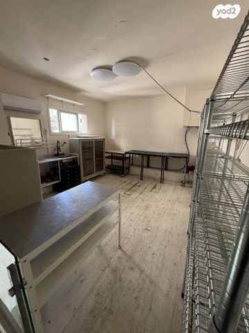 חנויות/ שטח מסחרי, בן יהודה 211, הצפון הישן - צפון, תל אביב יפו