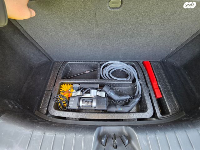 ג׳ילי Geometry C