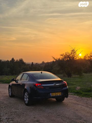 מודעת רכב אופל אינסיגניה