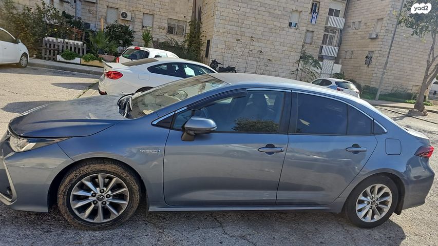 טויוטה קורולה