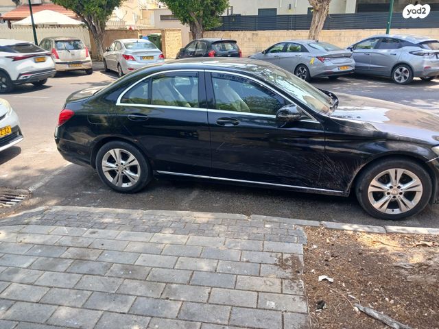 מודעת רכב מרצדס-בנץ C-class
