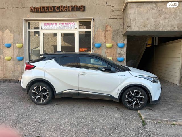טויוטה C-HR