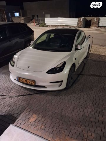 מודעת רכב טסלה מודל 3