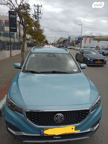 מודעת רכב אם ג'י ZS