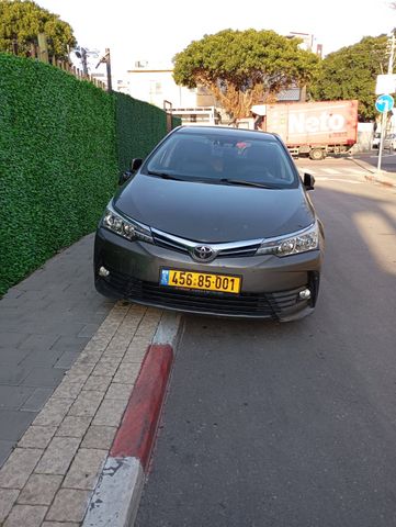 טויוטה קורולה