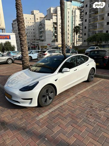 טסלה מודל 3