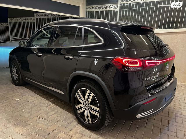 מרצדס-בנץ EQA