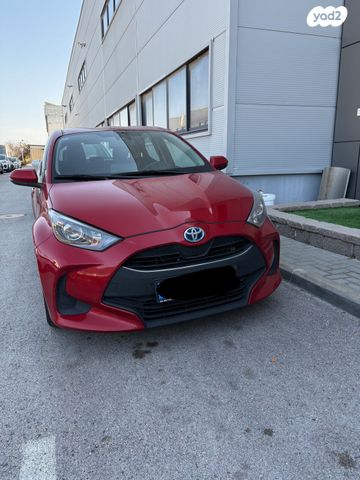 טויוטה יאריס