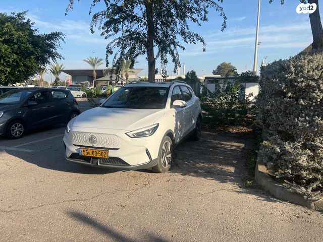 מודעת רכב אם ג'י ZS