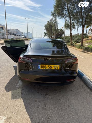 מודעת רכב טסלה מודל 3