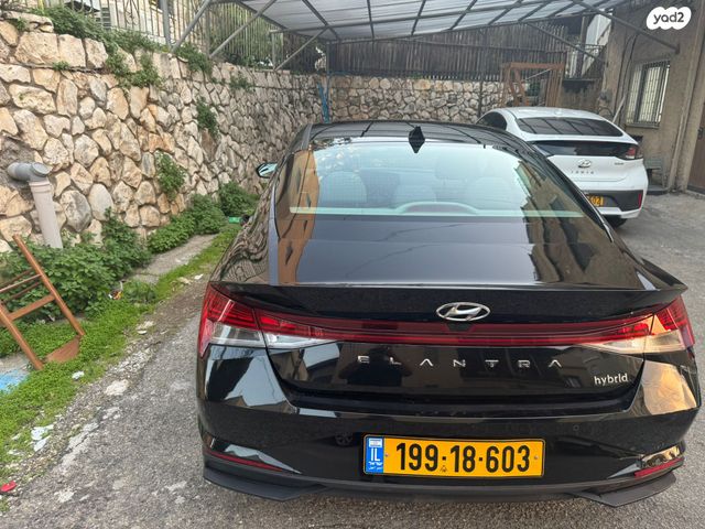 יונדאי אלנטרה