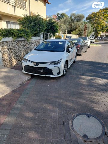 טויוטה קורולה