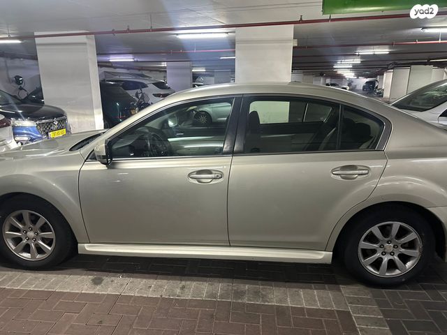 מודעת רכב סובארו B4/לגאסי