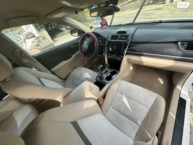 טויוטה קאמרי