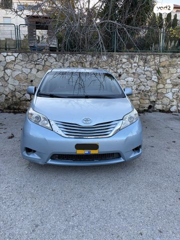 מודעת רכב טויוטה סיינה