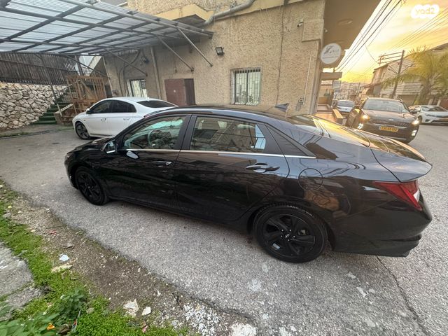 יונדאי אלנטרה