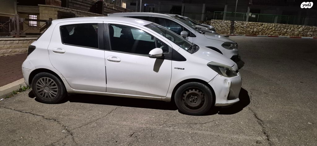 טויוטה יאריס