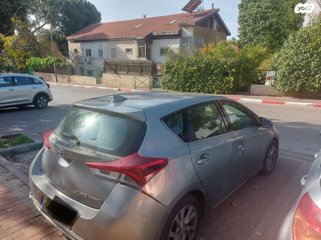 טויוטה אוריס