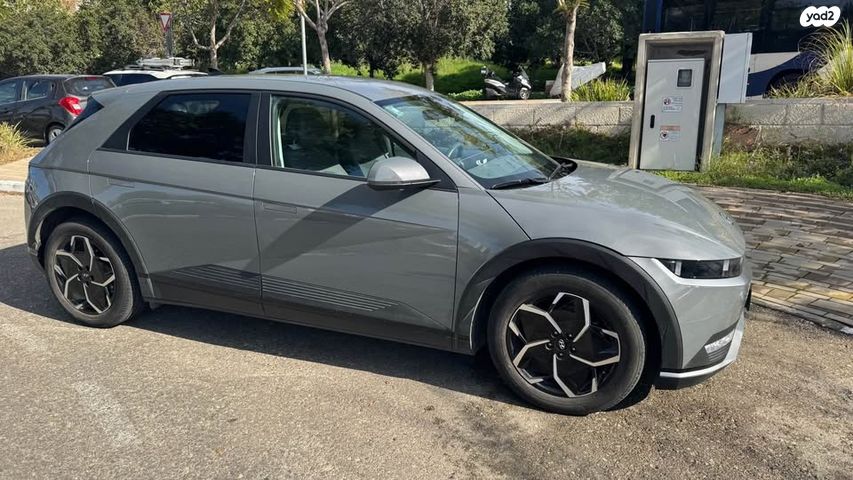 יונדאי איוניק 5