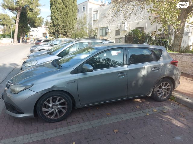 טויוטה אוריס