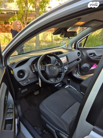מודעת רכב טויוטה יאריס