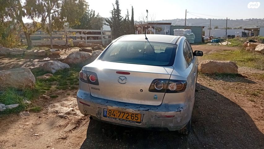 מודעת רכב מאזדה 3
