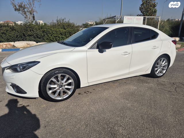 מודעת רכב מאזדה 3