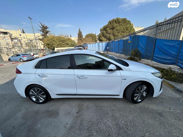 מודעת רכב יונדאי איוניק