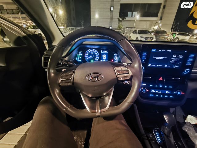 מודעת רכב יונדאי איוניק