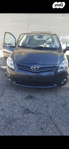 טויוטה אוריס