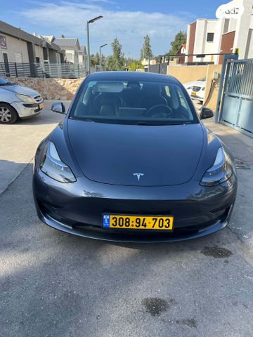 טסלה מודל 3