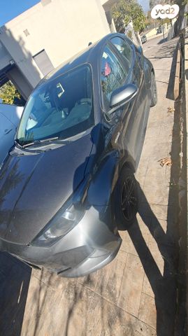 טויוטה יאריס