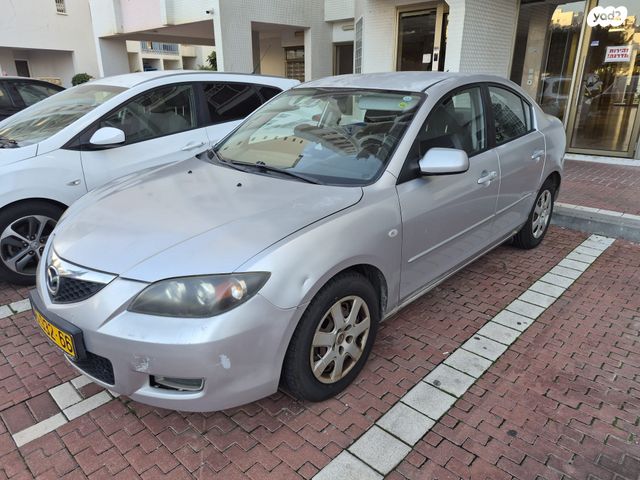 מודעת רכב מאזדה 3