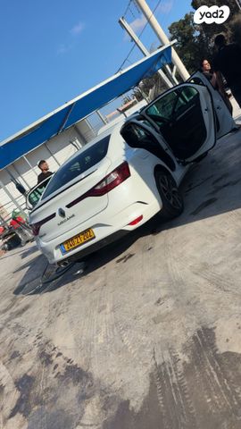 רנו מגאן
