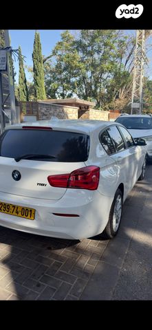 מודעת רכב ב מ וו סדרה 1