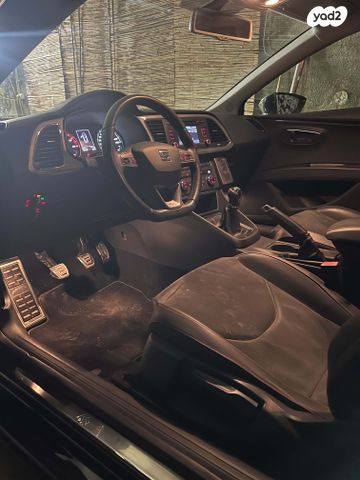 מודעת רכב סיאט לאון