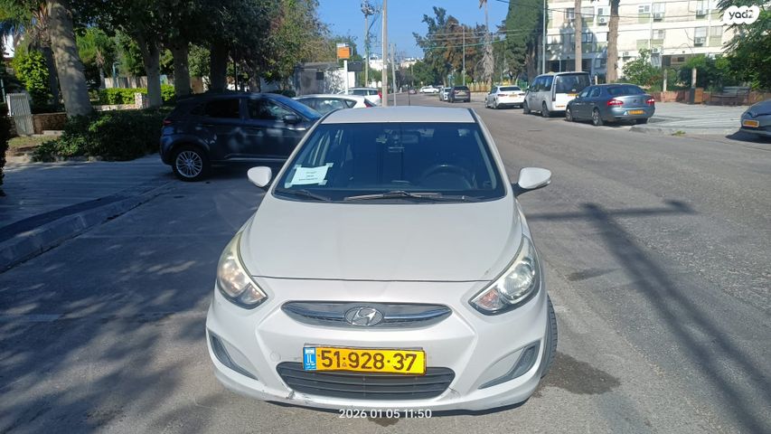 יונדאי אקסנט i25