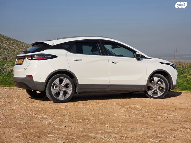 ג׳ילי Geometry C