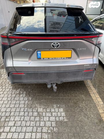 מודעת רכב טויוטה bZ4X