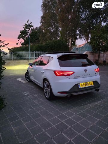 מודעת רכב סיאט לאון