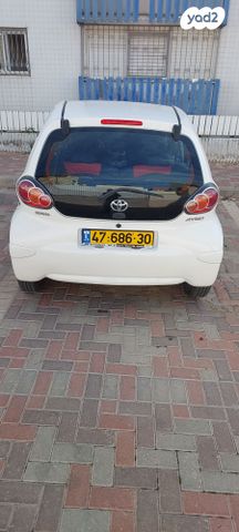 מודעת רכב טויוטה אייגו